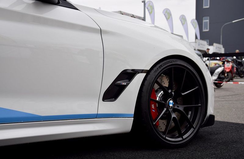 BMW M Performance Kotflügel / Seitenwand Carbon BMW M2 Competition F87 / BMW M2 N55 F87 - 41352449803 / 41352449804